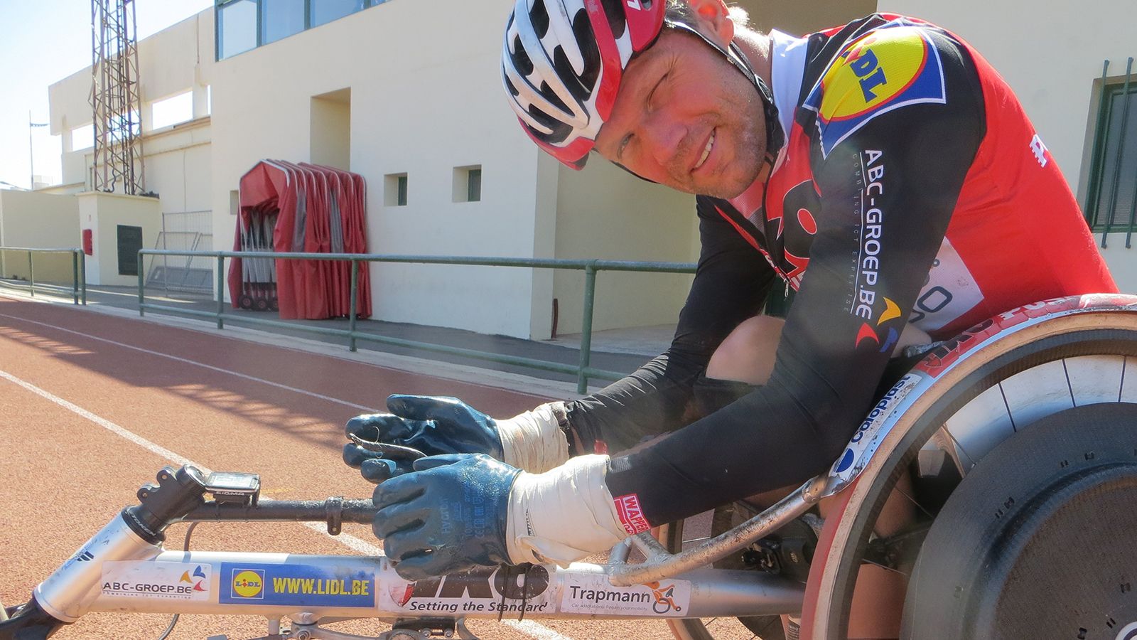 Peter Genyn rolstoelatleet op training